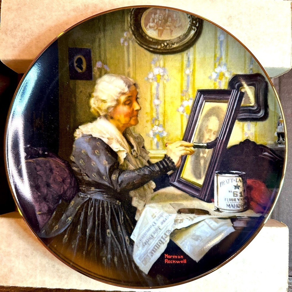 The Bradford Exchange Norman Rockwell Edwin M Knowles “Grandma’s Love” with box‍